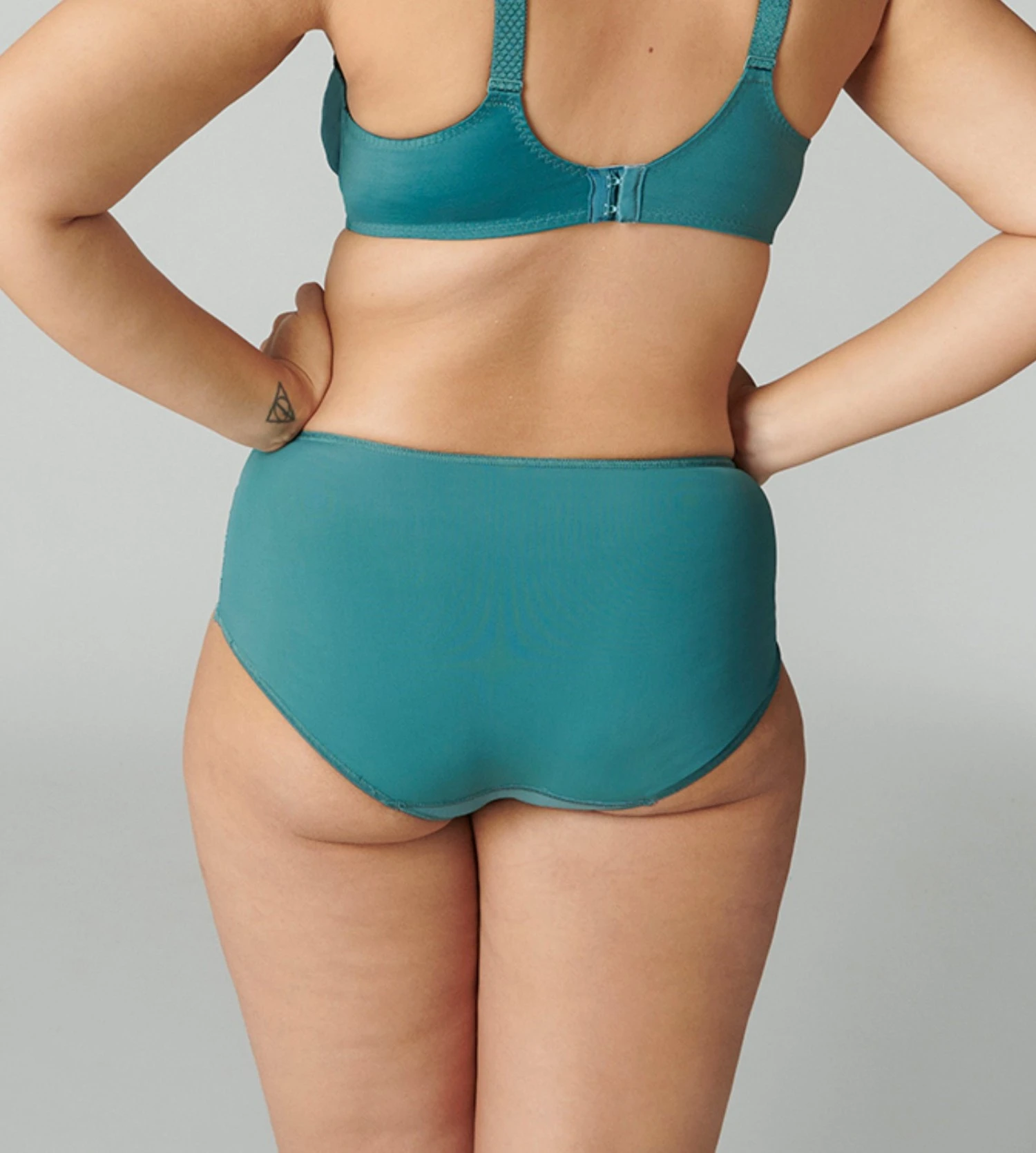 Simone Perele Culotte Haute Caresse Vert Boréal 5 Simone Perele Culotte Haute Caresse Vert Boréal – Image 5