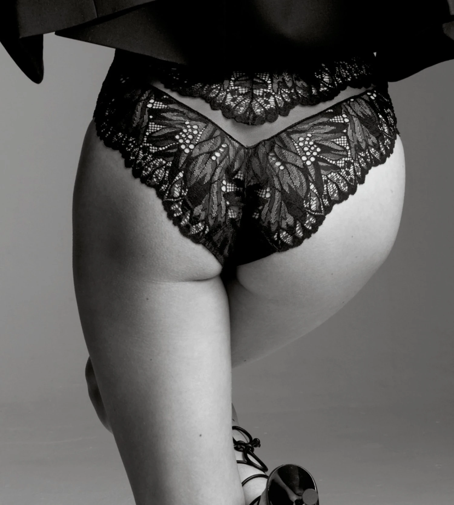 Aubade Culotte Haute Flowermania NOIR 7 Aubade Culotte Haute Flowermania NOIR – Image 7