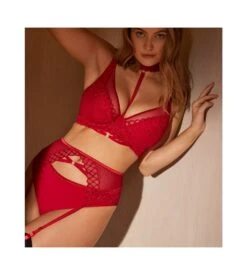 PRIMA DONNA Kit Harnais & Porte-jarretelles Vya Strawberry Kiss 15 PRIMA DONNA Kit Harnais & Porte-jarretelles Vya Strawberry Kiss -Calida Soldes kit harnais porte jarretelles vya strawberry kiss 5