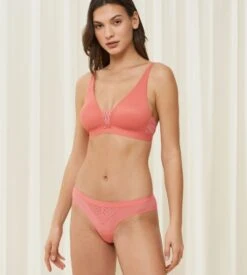 Triumph Slip Brésilien Aura Spotlight 4128 Sugar Coral -Calida Soldes slip bresilien aura spotlight 4128 sugar coral 3