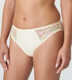 PRIMA DONNA Slip Brésilien Brodé Sedaine French Vanilla -Calida Soldes slip bresilien brode sedaine french vanilla 3