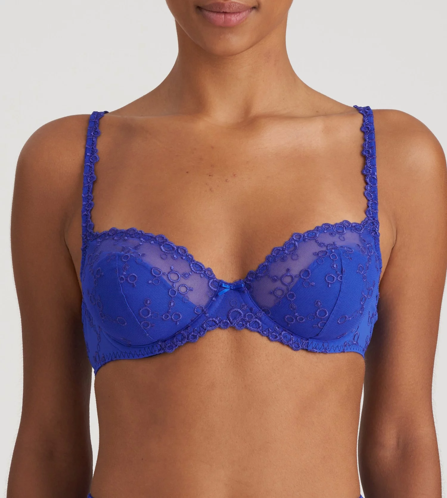 MARIE JO Soutien-gorge Demi-mousse Plongeant Nellie Bleu Electrique 1 MARIE JO Soutien-gorge Demi-mousse Plongeant Nellie Bleu Electrique