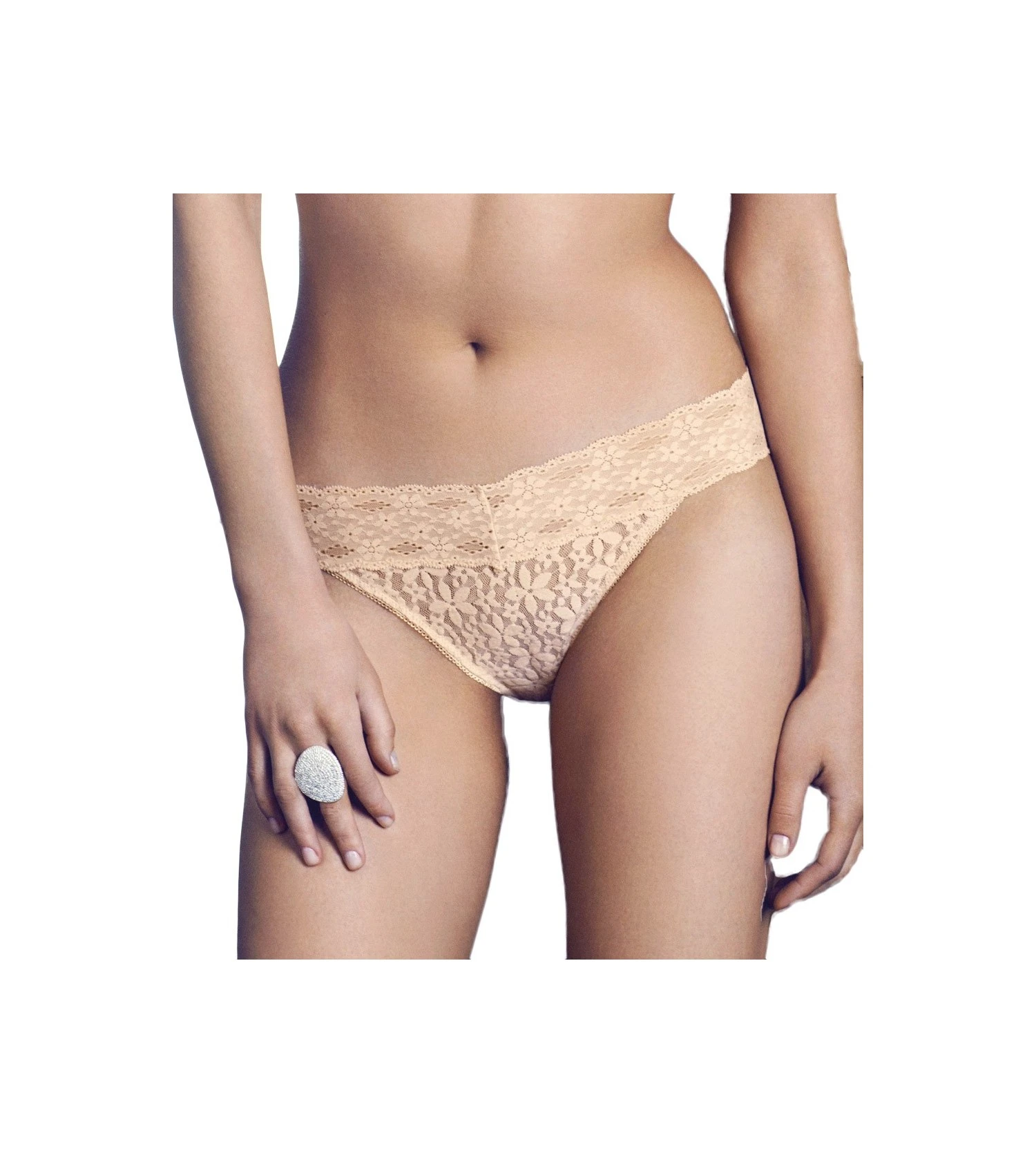 Wacoal String Halo Lace PEAU 1 Wacoal String Halo Lace PEAU