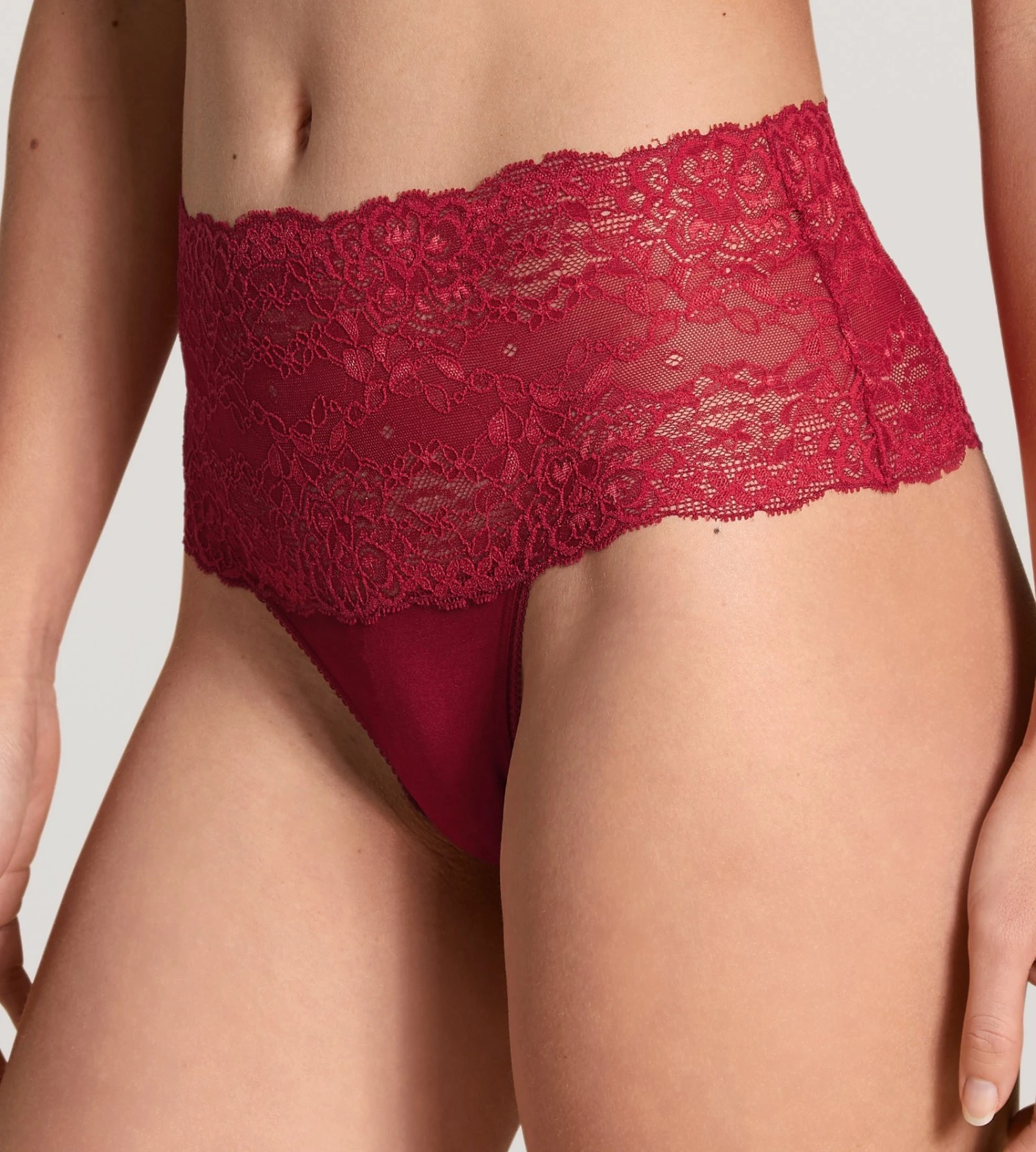 Calida String Taille Haute Sensual Secret Rio Red 3 Calida String Taille Haute Sensual Secret Rio Red – Image 3